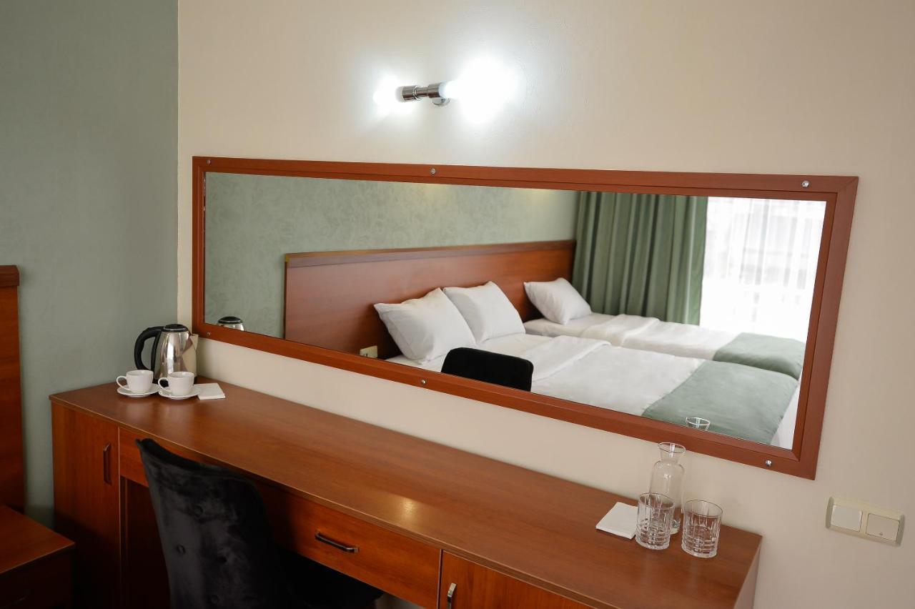 Aura Boutique Hotel Batumi Eksteriør billede