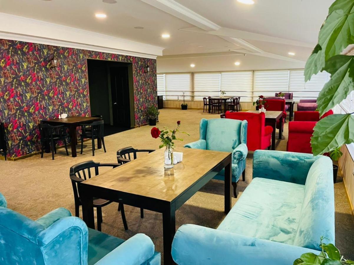 Aura Boutique Hotel Batumi Eksteriør billede